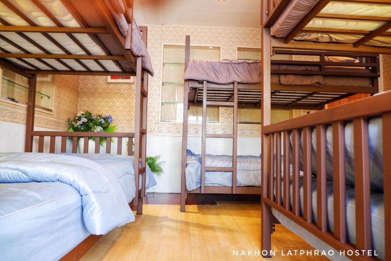 Nakhon Latphrao Hostel Bangkok Kültér fotó