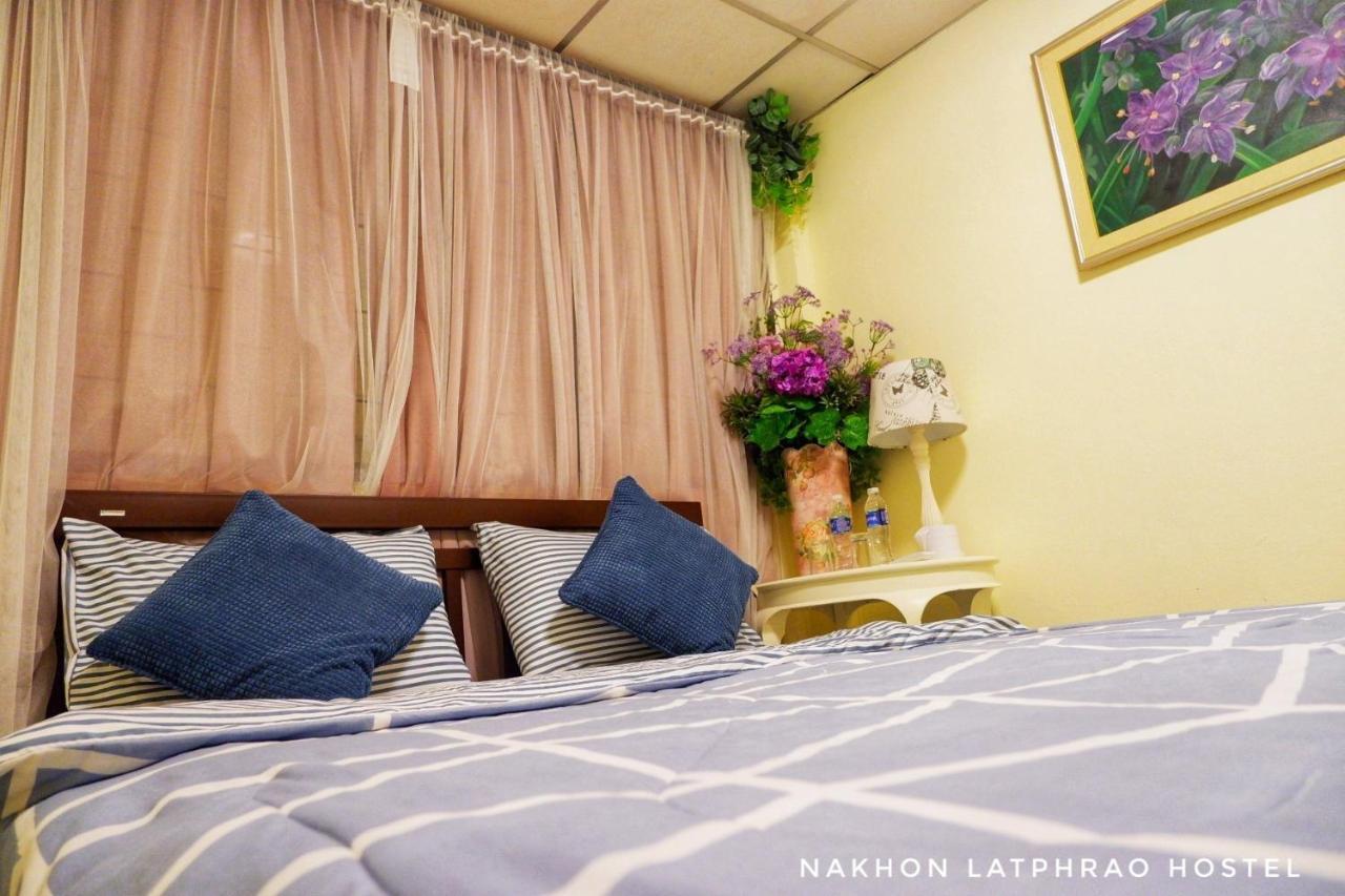 Nakhon Latphrao Hostel Bangkok Kültér fotó